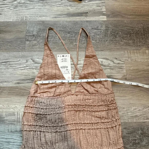 dresses - Picture 2 of 8